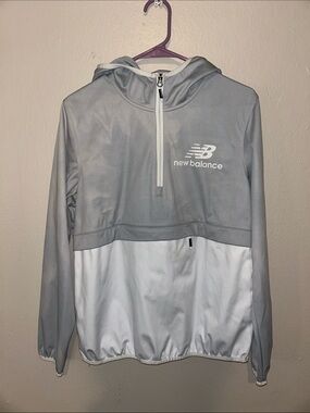 (FREE when bundled) New Balance half zip up
